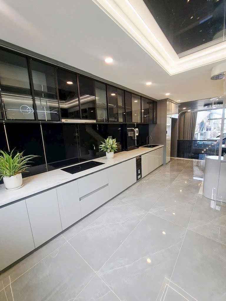 SIÊU PHẨM HXH – NHÀ 5 TẦNG MỚI – THIẾT KẾ HIỆN ĐẠI